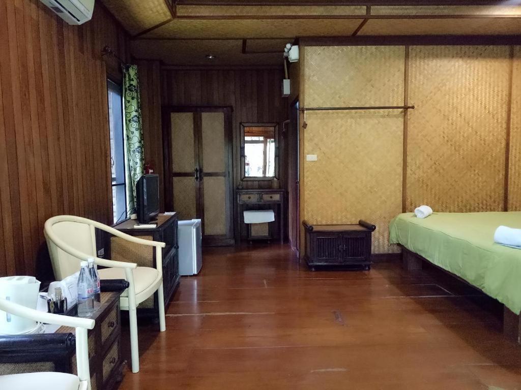 Indie House @ Maerim Chiang Mai Exterior photo