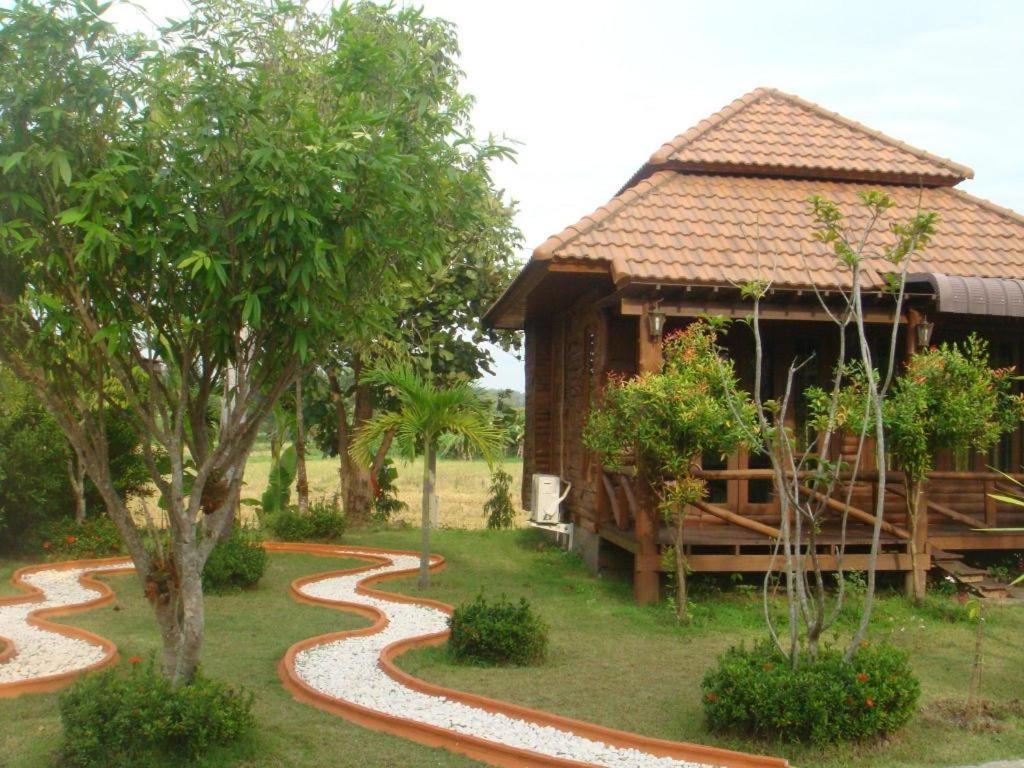 Indie House @ Maerim Chiang Mai Exterior photo